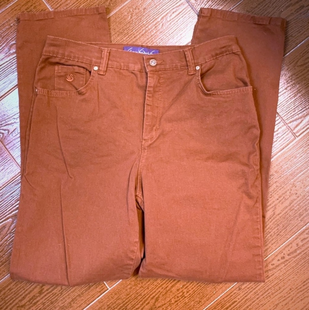 Gloria Vanderbit Amanda colored Jeans